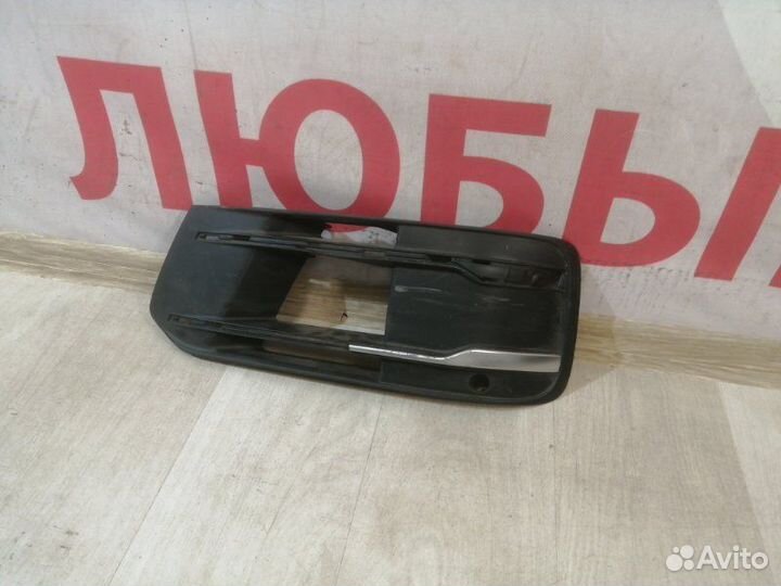 Решетка бампера передняя левая Audi Q7 4M