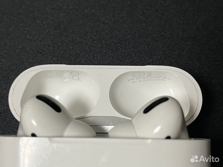 Airpods pro 1 поколения