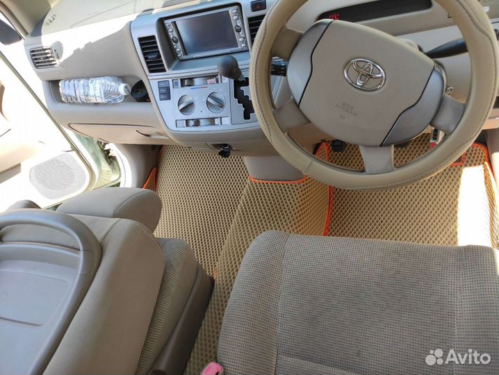 Автоковрики для Raum