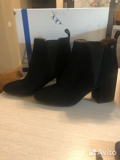 Ботильоны valley