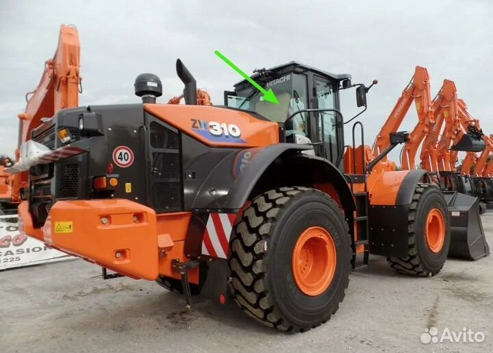 Стекло заднее средние на погрузчик Hitachi ZW310