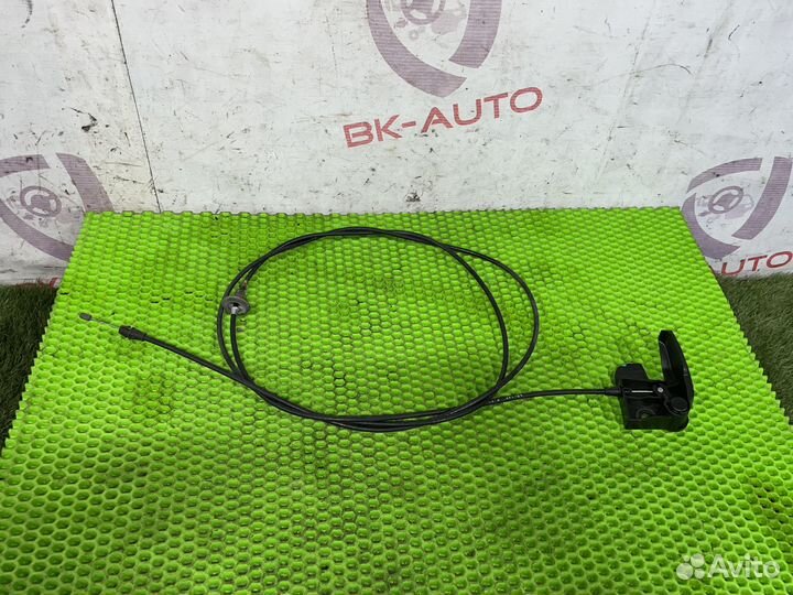 Замок капота с тросиком Cadillac Escalade GMT900