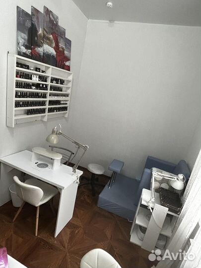 Стол для маникюра с вытяжкой полка для лаков