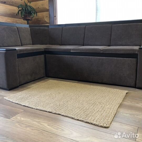 Циновка из джута ручной работы