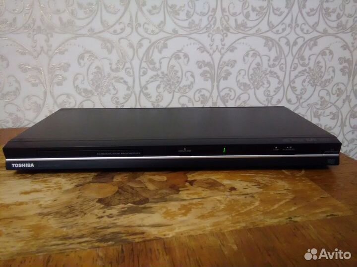 DVD-проигрыватель Toshiba SD-700KR