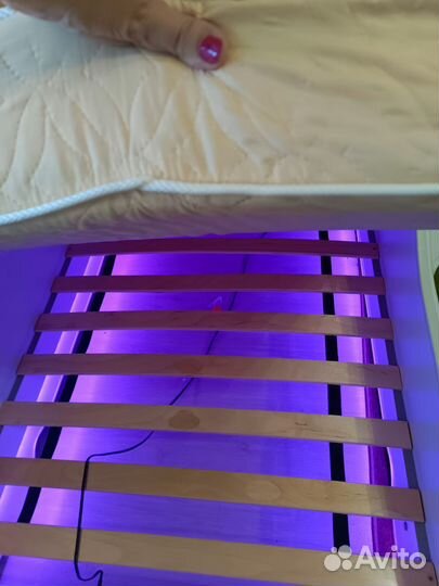Детская кроватка машинка