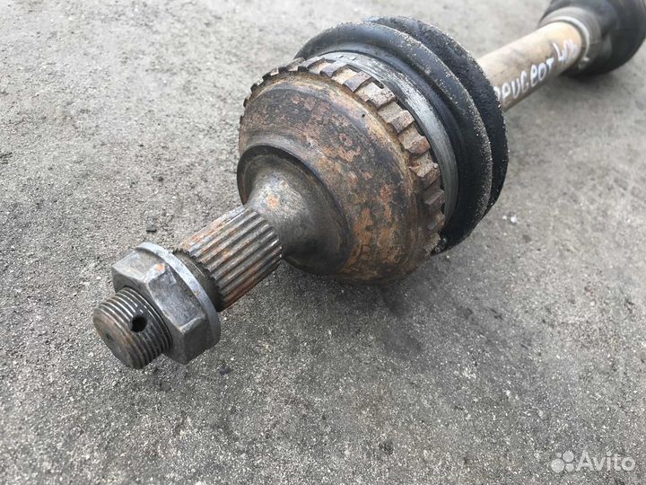 Привод левый Peugeot 406 вал привода шрус