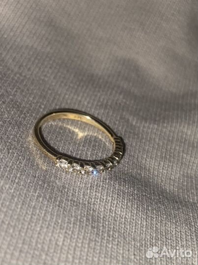 Кольцо с бриллиантами эпл