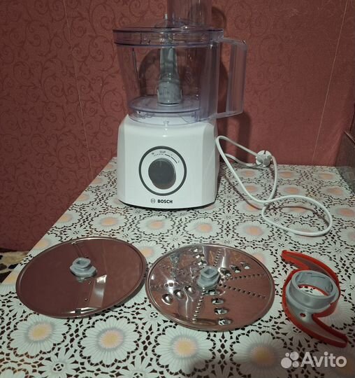 Кухонный комбайн Bosch MCM3110