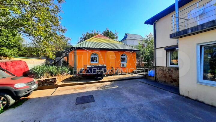 Дом 200 м² на участке 4,6 сот.