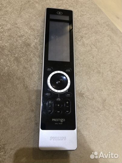Универсальный пульт Philips SRU9600