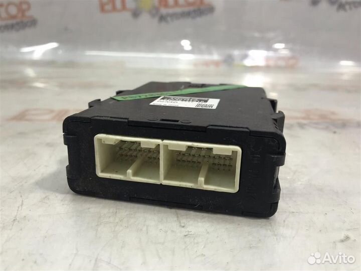 Блок управления АКПП Toyota prius ZVW30 2009-2011