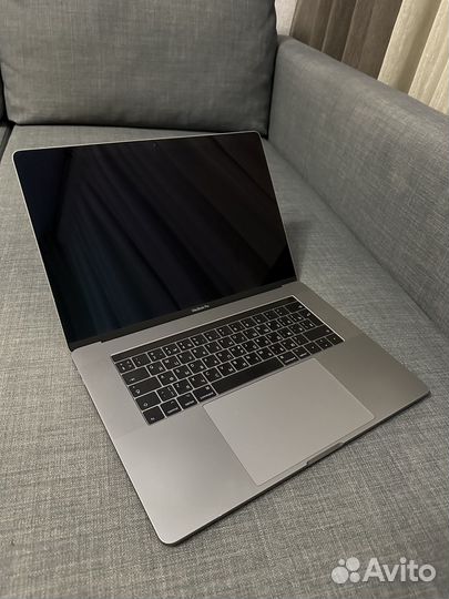 Apple Macbook Pro 15 2017 16/512 с Touch Bar