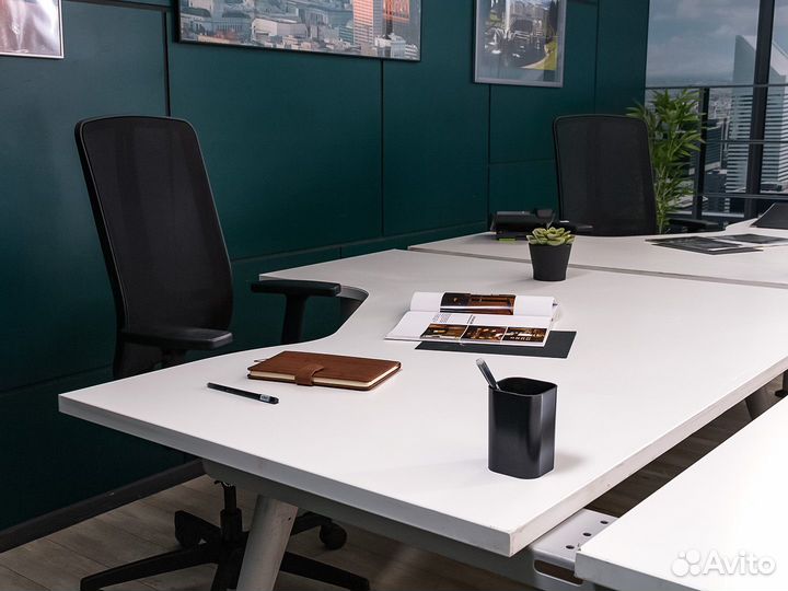 Комплект офисной мебели Россия