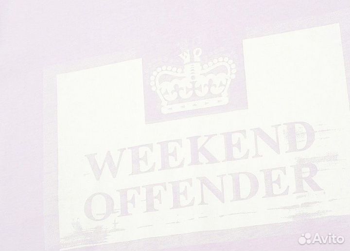 Футболка Weekend offender