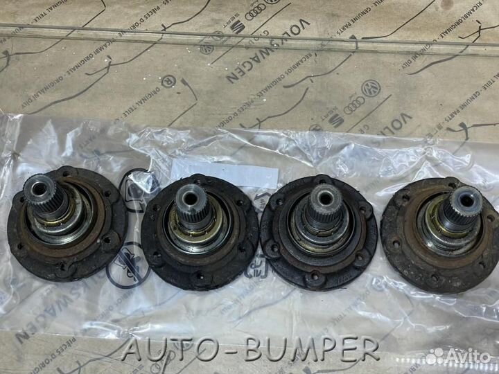 VAG Фланец привода передних колёс (Левый)