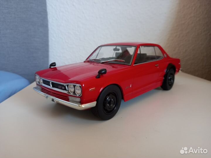 Nissan Skyline GT-R 1972 1:18 Triple 9