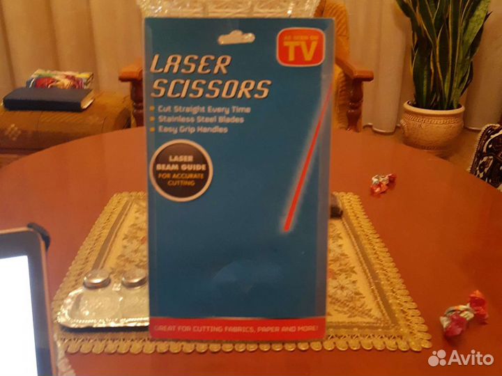 Ножницы с лазерным наведением