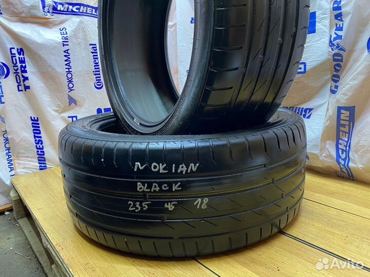Nokian Tyres Hakka Black 235/45 R18 98W