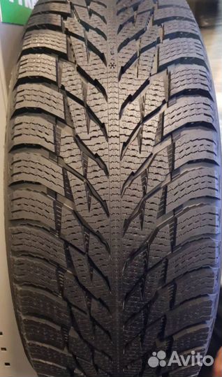 Nokian Tyres Hakkapeliitta R3 SUV 235/65 R18 110R