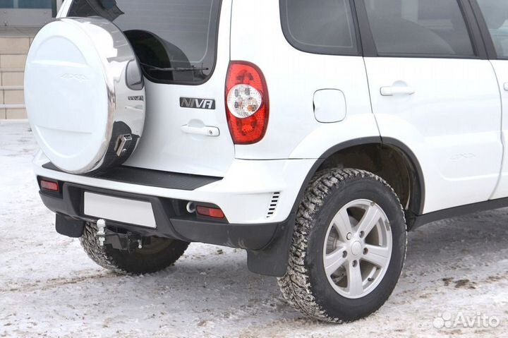 Фаркоп съемный квадрат Chevrolet niva с 2009