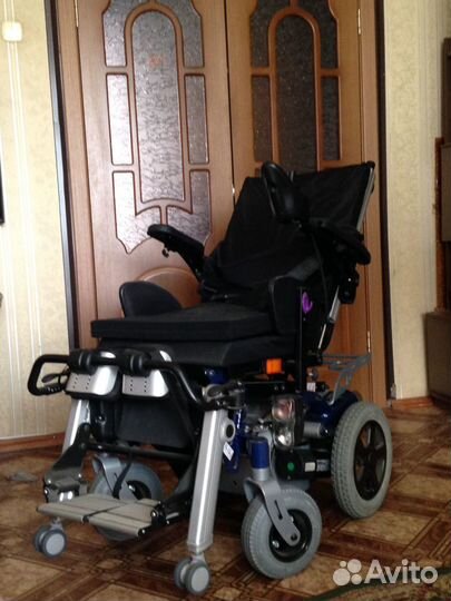 Инвалидная кресло коляска с электроприводом