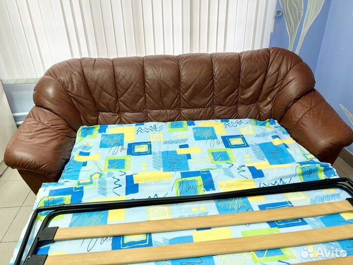 Кожаный диван Финляндия