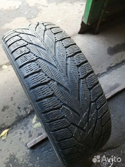 Nokian Tyres Hakkapeliitta R2 SUV 215/60 R17