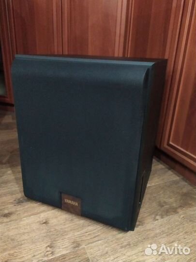 Активный сабвуфер yamaha YST-SW300