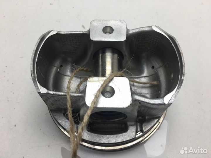 Поршень Infiniti M35 Y50 VQ35HR 2009