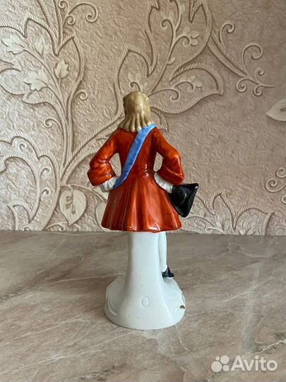 Статуэтка фарфор Италия