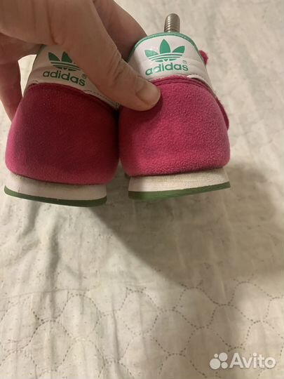 Кроссовки adidas р.35