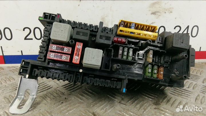 Б/У Б/У Блок комфорта A2049006301 mercedes-benz