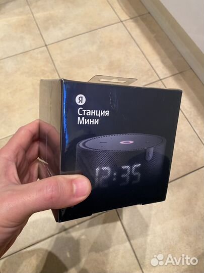 Яндекс станция мини с часами