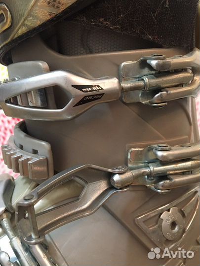 Горнолыжные ботинки