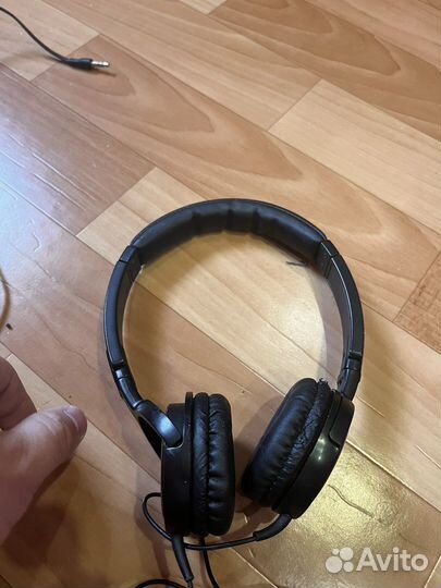 Проводные наушникик jbl