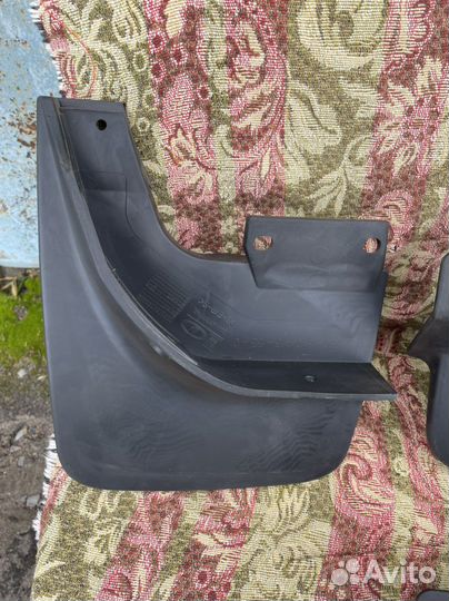 Брызговики новые Chevrolet Niva 2 поколение