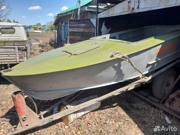 Лодка Прогресс 2м