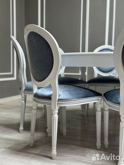 Стол и стулья c-1