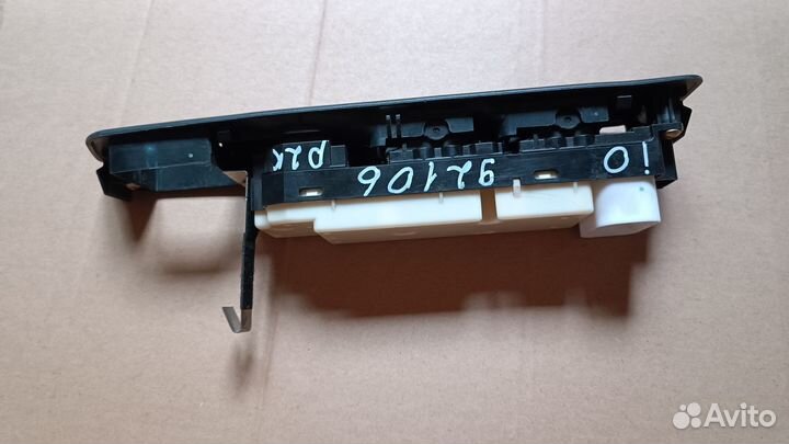 Блок управления стеклоподъемниками Паджеро Ио