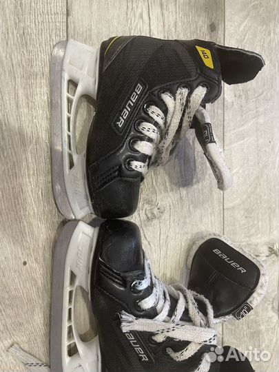 Коньки хоккейные