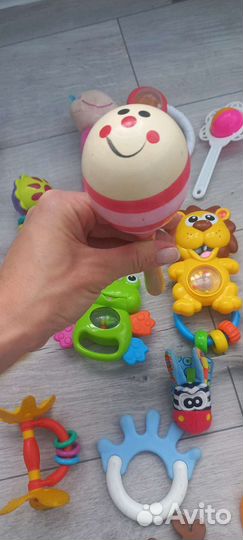 Игрушки для малышей,погремушки, грызунки пакетом