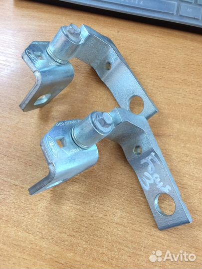 Ford focus 3 2011- петля двери левой новая