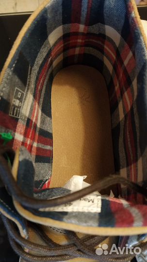 Новые ботинки на подкладке Бенеттон (45)
