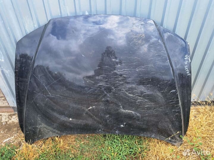 Капот на Volvo S80