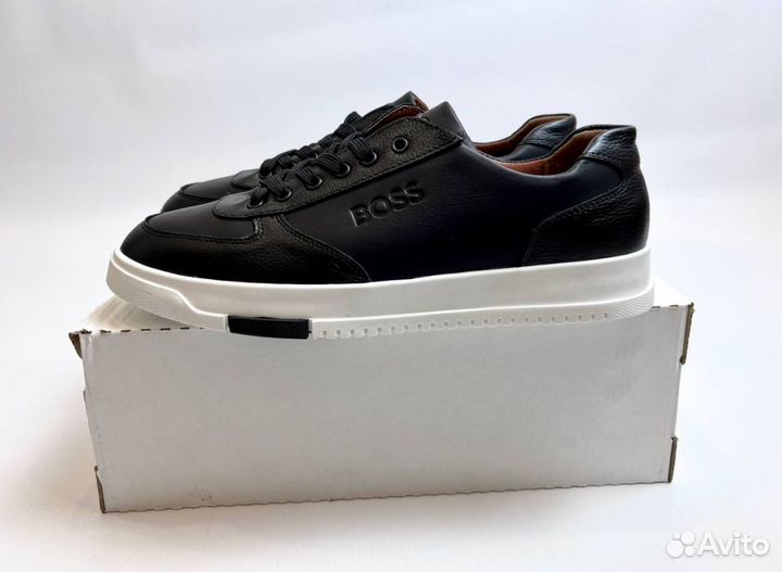 Кроссовки Boss комфортные