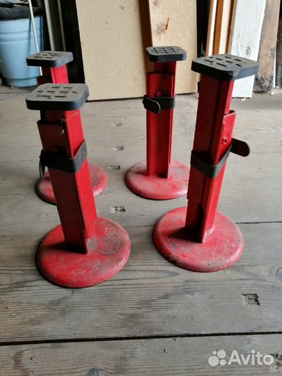 Подставки под легковой автомобиль Ваз