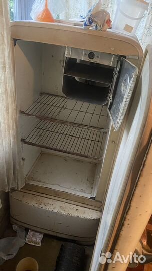 Холодильник зис