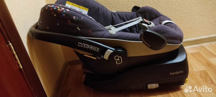 Автолюлька maxi cosi с базой isofix