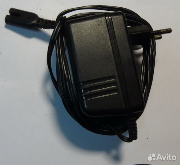 Блок питания Vitek (адаптер) 2.2В 0.8А бу триммера